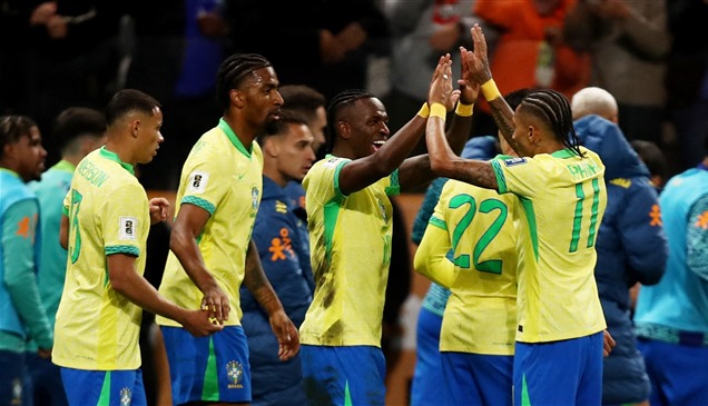 البرازيل والإكوادور تلحقان بالأرجنتين في مونديال 2026