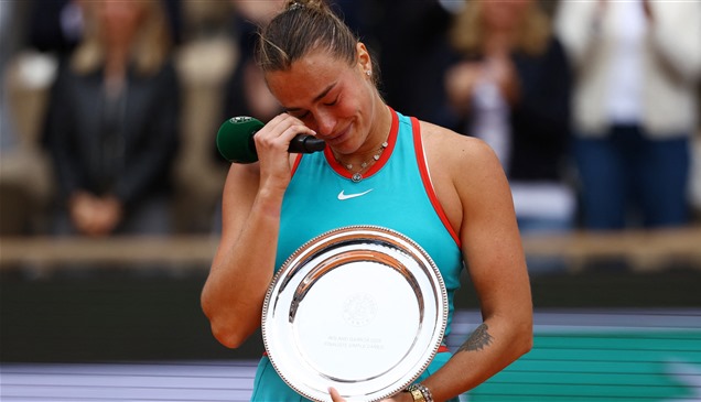 شاهد.. سبالينكا تبكي بعد ضياع لقب رولان غاروس