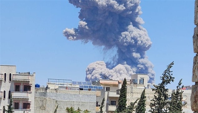 فيديو.. قتلى وجرحى جرّاء انفجار عنيف في إدلب السورية
