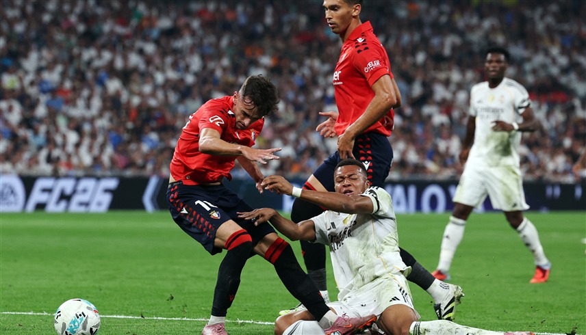 من لقاء ريال مدريد وأساسونا (رويترز)