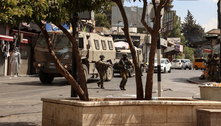 جانب من اقتحام جيش الاحتلال الإسرائيلي للضفة الغربية المحتلة (أ ف ب)