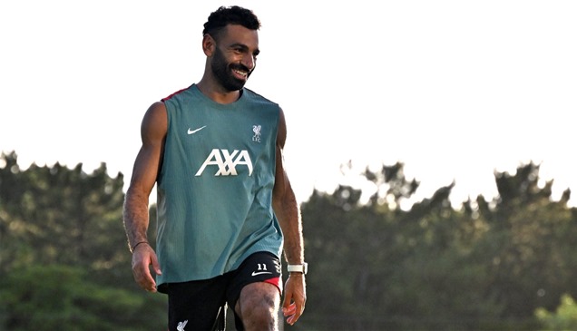 اللاعبون الأعلى أجراً.. محمد صلاح في المركز الثامن
