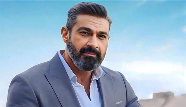 ياسر جلال يثير الجدل بـ"فيش وتشبيه".. هل يقتحم عالم السياسة؟