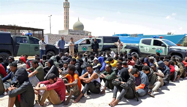 ليبيا.. تحرير أكثر من 200 مهاجر في "سجن سري"