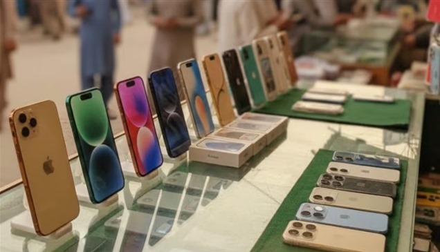 بعد إلغاء إعفاء الهواتف المستوردة.. دليلك لتجنب إيقاف هاتفك ورسوم الجمارك عند دخول مصر