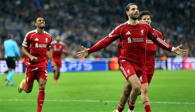 ليفربول يهزم مارسيليا بثلاثية ويقترب من دور الـ16