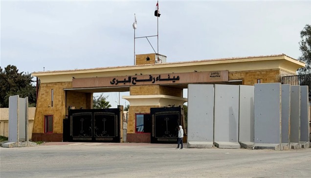 رئيس لجنة إدارة غزة: معبر رفح سيفتح الاثنين والأحد تجريبي