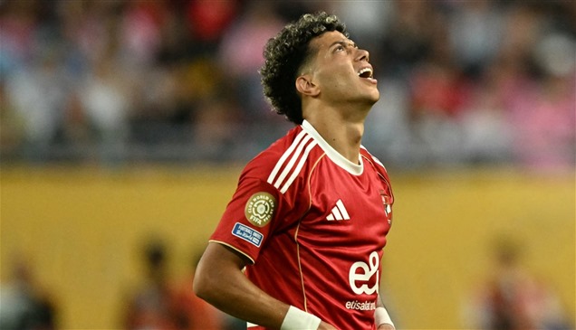 الأهلي "يتظاهر" بقبول اعتذار إمام عاشور ويعيده إلى التدريبات