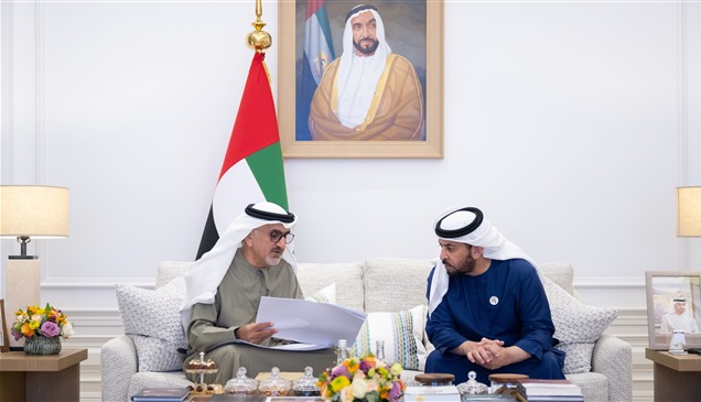 حمدان بن زايد يطّلع على الجدول الزمني للفعاليات الرياضية في منطقة الظفرة