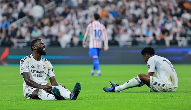 ريال مدريد يخسر 3 نجوم قبل "الكلاسيكو"
