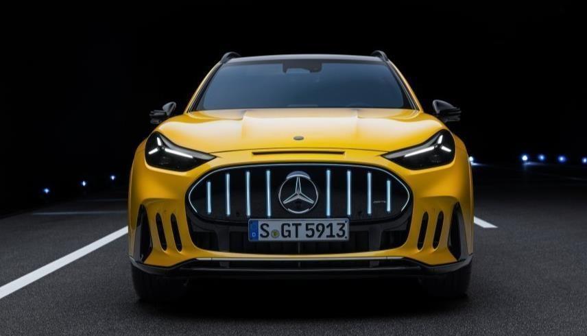 Mercedes-AMG GT SUV (الصور تابعة للمركز الإعلامي لمرسيدس-بنز الولايات المتحدة)