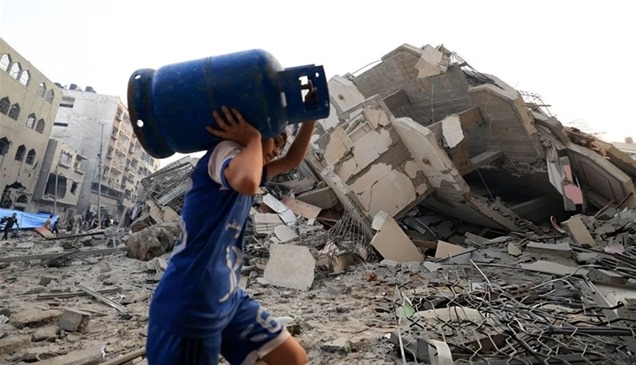 قطاع غزة يعاني من أزمة خانقة في غاز الطهي قبيل رمضان