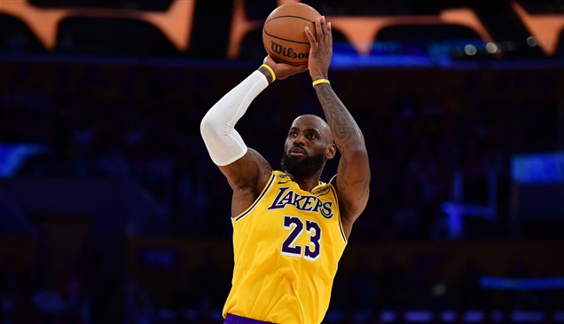 ليبرون جيمس يتربع على عرش أثرياء "NBA" بـ132.6 مليون دولار