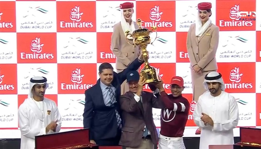 لخظة تتويج ماغنيتيود بلقب كأس دبي العالمي بحضور حمدان بن محمد (إكس)