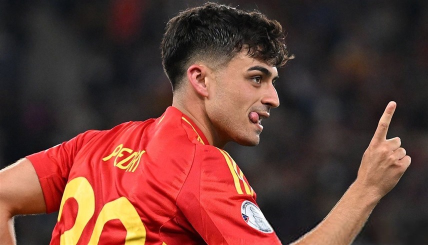 نجم منتخب إسبانيا بيدري (رويترز)