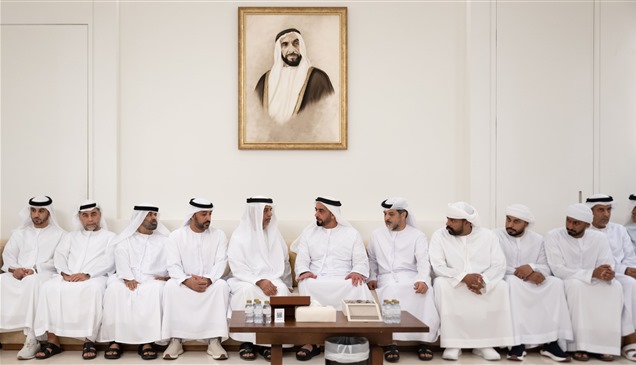 سيف بن زايد يقدم واجب العزاء في شهيد الوطن والواجب النقيب سعيد البلوشي