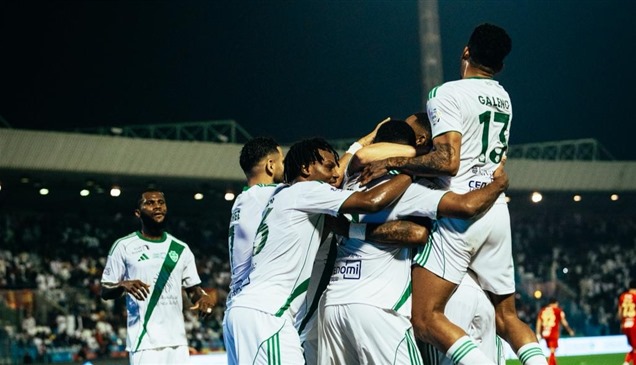  الأهلي والهلال في "كلاسيكو" السعودية.. والاتحاد يدافع عن لقبه