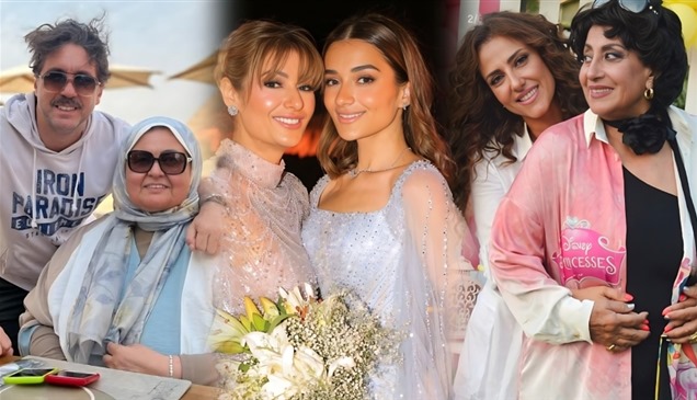 برسائل مؤثرة وصور نادرة.. هكذا احتفل نجوم الفن بعيد الأم 2026