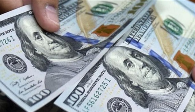 حرب إيران تدفع سعر الدولار إلى 50 جنيهاً في مصر 