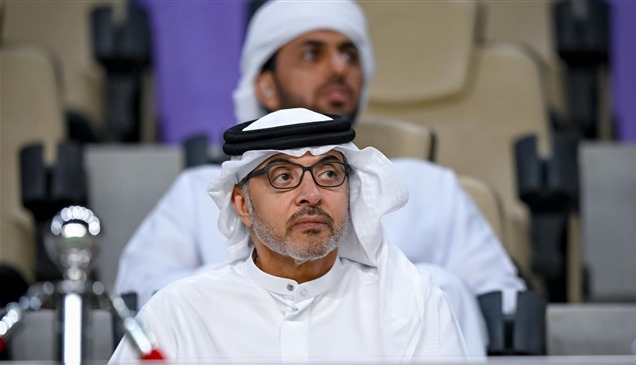 هزاع بن زايد يشهد مباراة الجزيرة وشباب الأهلي