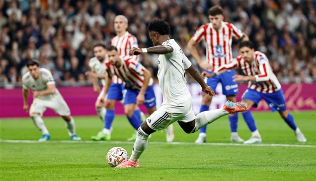ريال مدريد يطارد برشلونة وثنائية فينيسيوس تجدد الأمل 