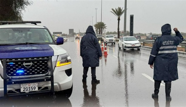 إرشادات ذهبية لقيادة آمنة أثناء تقلبات الطقس والأجواء الماطرة