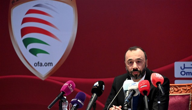 السكتيوي يتعهد بنقلة نوعية لـ"الأحمر": "الألقاب هدفنا والقاعدة هي الأساس"