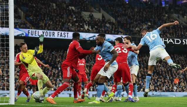 "البريميير ليغ" الأكثر إنفاقاً على صفقات اللاعبين بـ453 مليوناً 