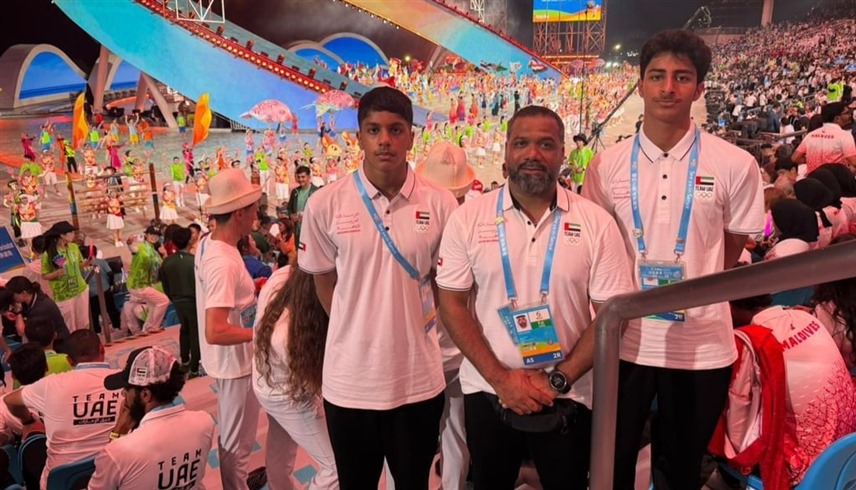 لاعب منتخب الإمارات أحمد البلوشي ومحمد اليماحي (وام)