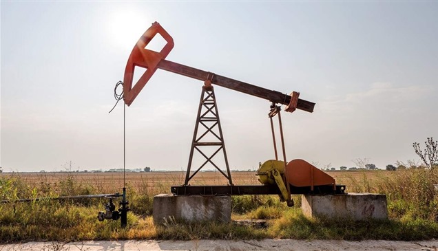 النفط الأمريكي يرتفع ويتجاوز 110 دولارات للبرميل