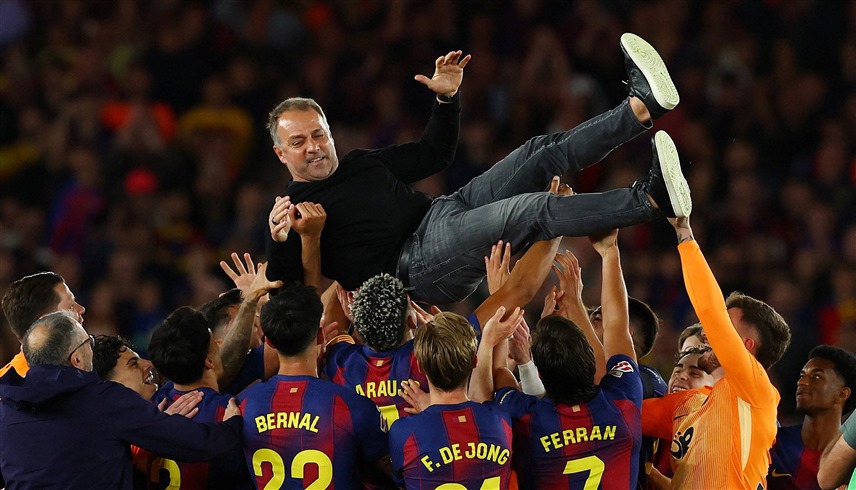 من مباراة برشلونة وريال مدريد (رويترز)