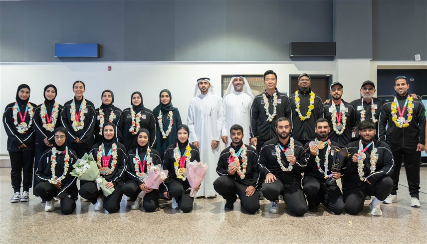 أبطال منتخب الإمارات للقوس والسهم (وام)