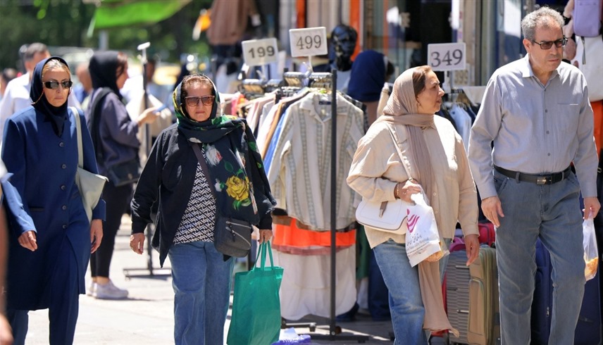ارتفاع الأسعار يلاحق الإيرانيين جرّاء الحرب والحصار (أ ف ب)