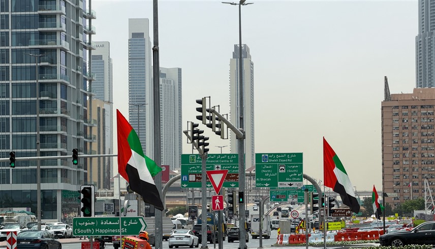 بلومبرج: دبي تواصل الزخم الاقتصادي مع عودة الأعمال وتوسع الاستثمارات