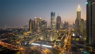 رغم التحديات الإقليمية.. المؤسسات العالمية تتمسك بدبي مركزاً للنمو