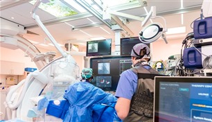 الإمارات تُعزز ريادتها في طب القلب التداخلي بـ 400 عملية في مدينة الشيخ شخبوط