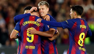 429 مليون يورو أرباح برشلونة من عقود الرعاية وبيع القمصان