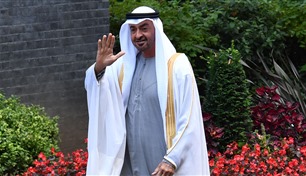 محمد بن زايد يهنئ حكام الإمارات وشعبها والمقيمين بعيد الأضحى المبارك