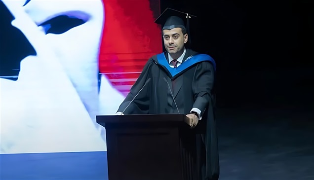 "منحتموني وطناً ثانياً".. كلمة طالب مصري في حفل تخرج الشارقة تشعل مواقع التواصل