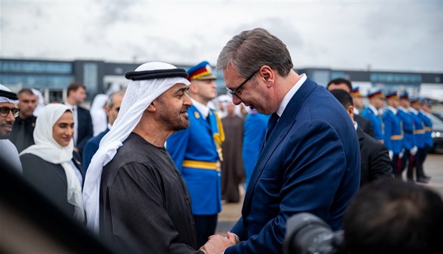 محمد بن زايد ورئيس صربيا يبحثان هاتفياً تعزيز الشراكة الاستراتيجية والتطورات الإقليمية