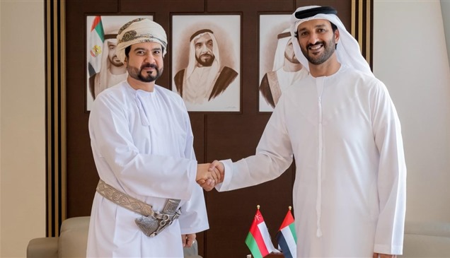 الإمارات وعُمان تعززان التعاون في سلاسل الإمداد والطاقة والخدمات اللوجستية