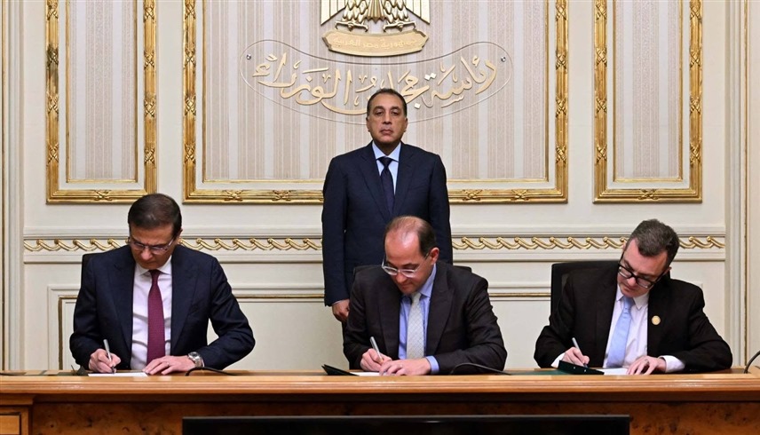 خلال مراسم التوقيع على الاتفاقيتين (مجلس الوزراء المصري)