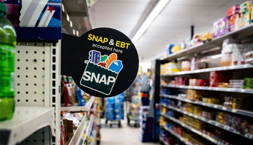 أحد المتاجر التي تقبل برنامج "SNAP" في الولايات المتحدة (رويترز)