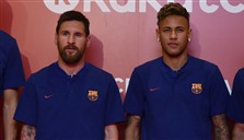 من ميسي ونيمار إلى نجوم "لاماسيا".. كيف يسيطر برشلونة على المونديال الأكبر في التاريخ؟