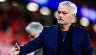 إدراج صفقة انتقال مورينيو إلى ريال مدريد في بورصة البرتغال