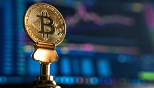 الذكاء الاصطناعي يزاحم العملات المشفرة على السيولة الاستثمارية