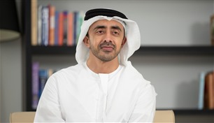 عبدالله بن زايد يؤكد تضامن الإمارات مع البحرين.. ويشيد بيقظة الأجهزة الأمنية