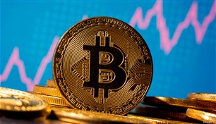 بيتكوين تستقر بعد كسر 60 ألف دولار.. هل تفتح الموجة الحالية فرصة شراء؟