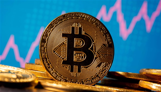 بيتكوين تستقر بعد كسر 60 ألف دولار.. هل بدأ وقت الشراء؟