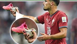 أحذية ممزقة في المونديال تهوي بأسهم شركتي "نايكي" و"أديداس"